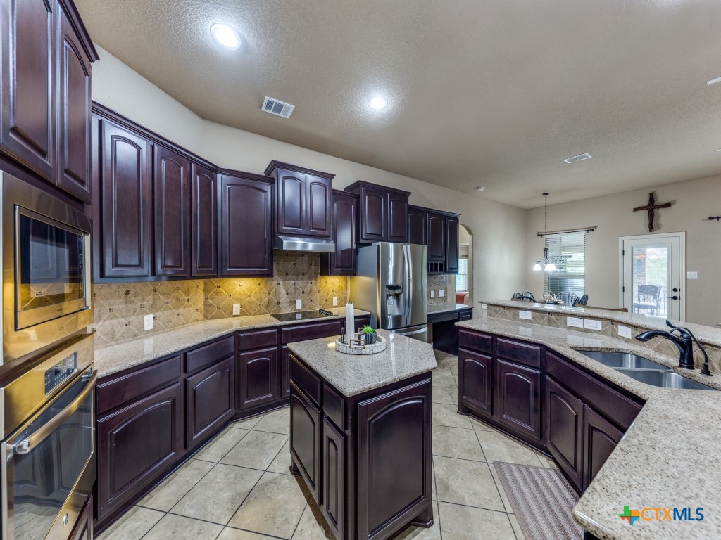 109 Twin Terrace Way Property Photo 10