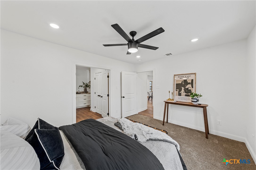 210 S Avenue A Property Photo 15