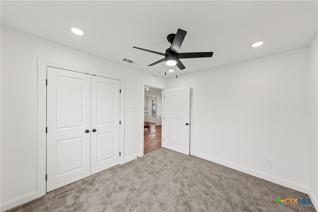 210 S Avenue A Property Photo 22