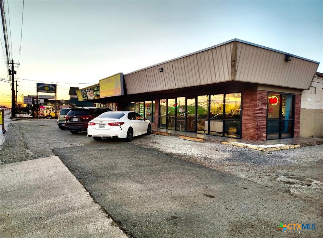 3208 Houston Highway Property Photo 1