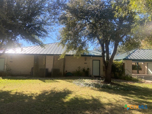 00 Buffalo Gap Property Photo 4