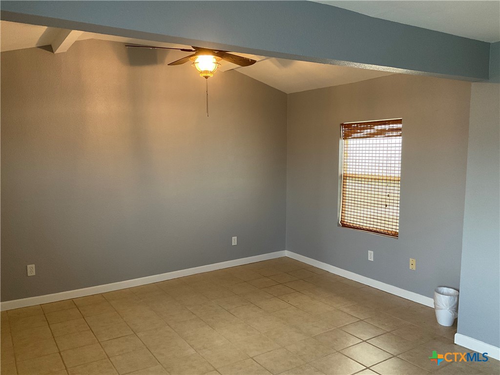 470 & 469 W Club Oak Ln Lane Property Photo 15