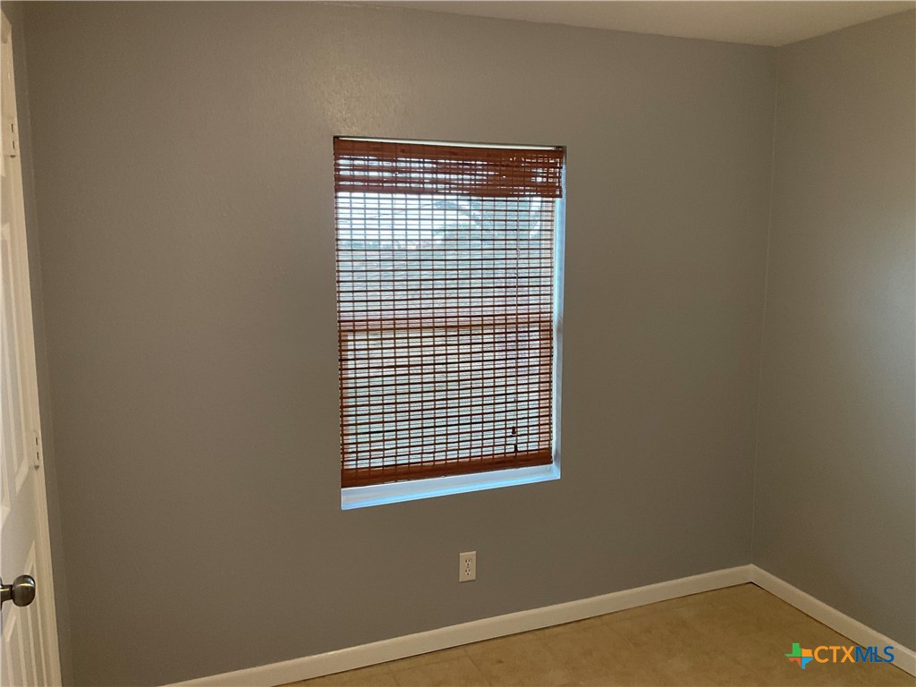 470 & 469 W Club Oak Ln Lane Property Photo 18