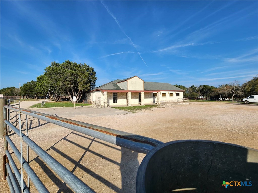 8190 E Us 190 Highway Property Photo 5