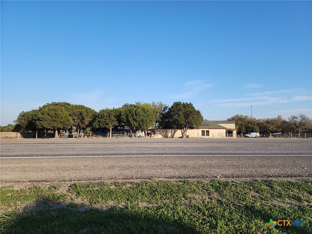 8190 E Us 190 Highway Property Photo 47
