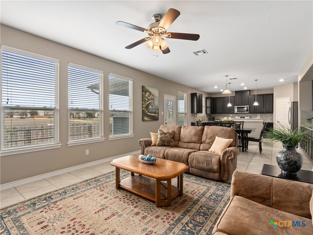 663 Pebble Bend Property Photo