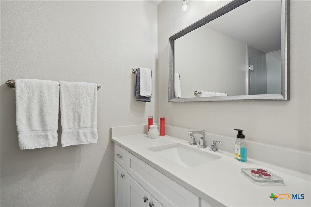 12300 Wipple Tree Cove Property Photo 16