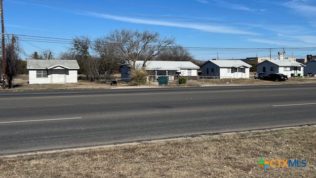 1313-1319 W Stan Schlueter Loop Property Photo 3