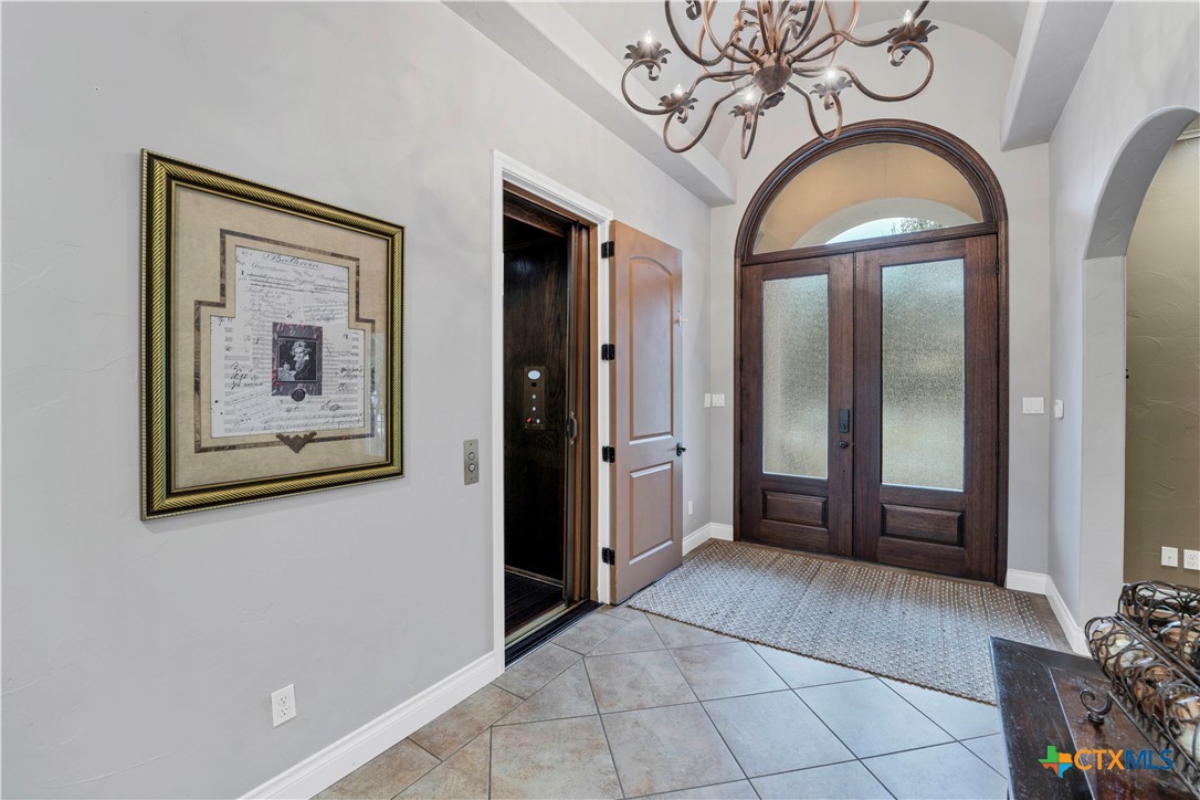 514 Woodlake Drive Property Photo 7