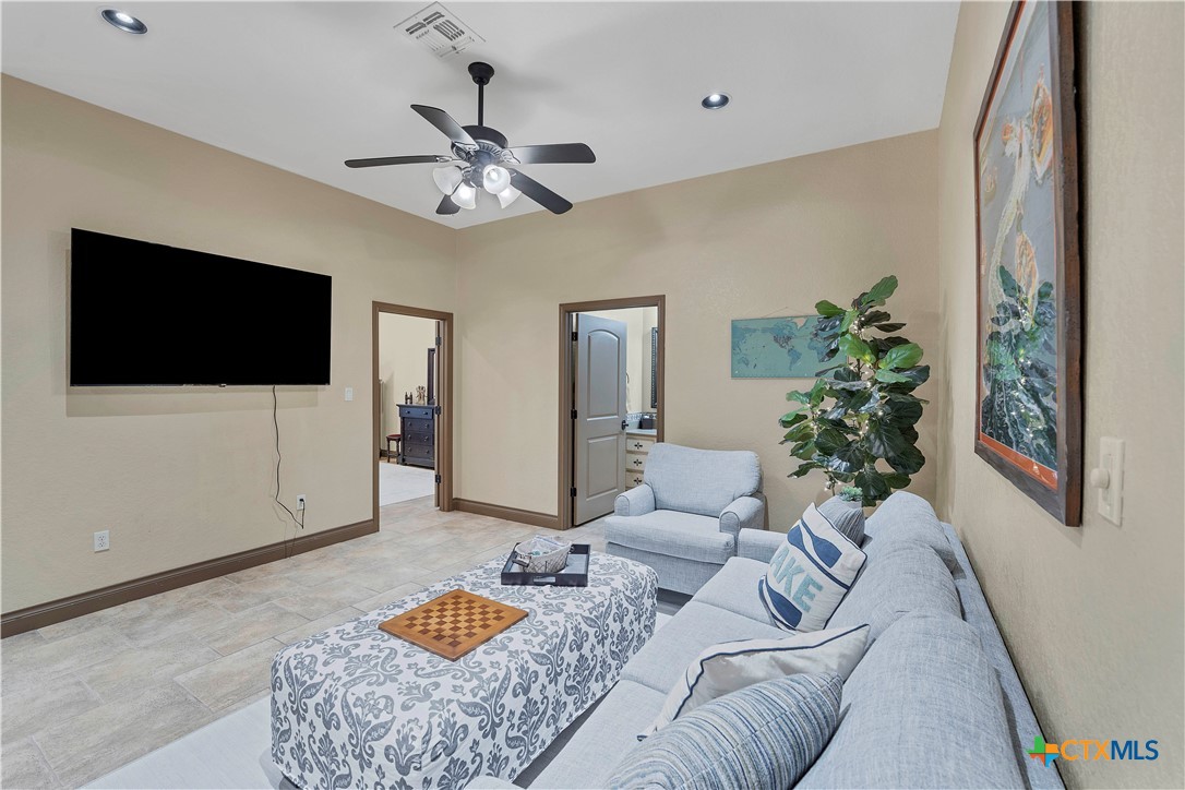 514 Woodlake Drive Property Photo 30