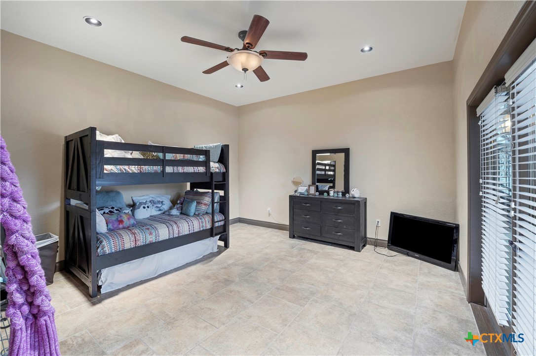 514 Woodlake Drive Property Photo 35