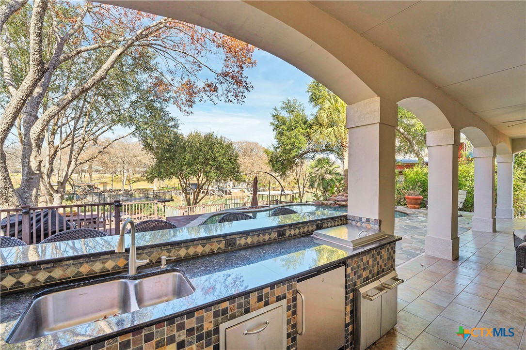514 Woodlake Drive Property Photo 38