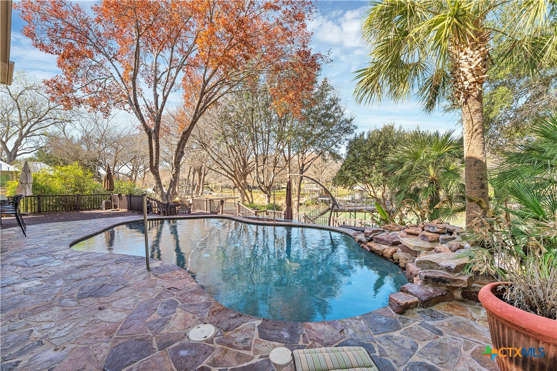 514 Woodlake Drive Property Photo 42