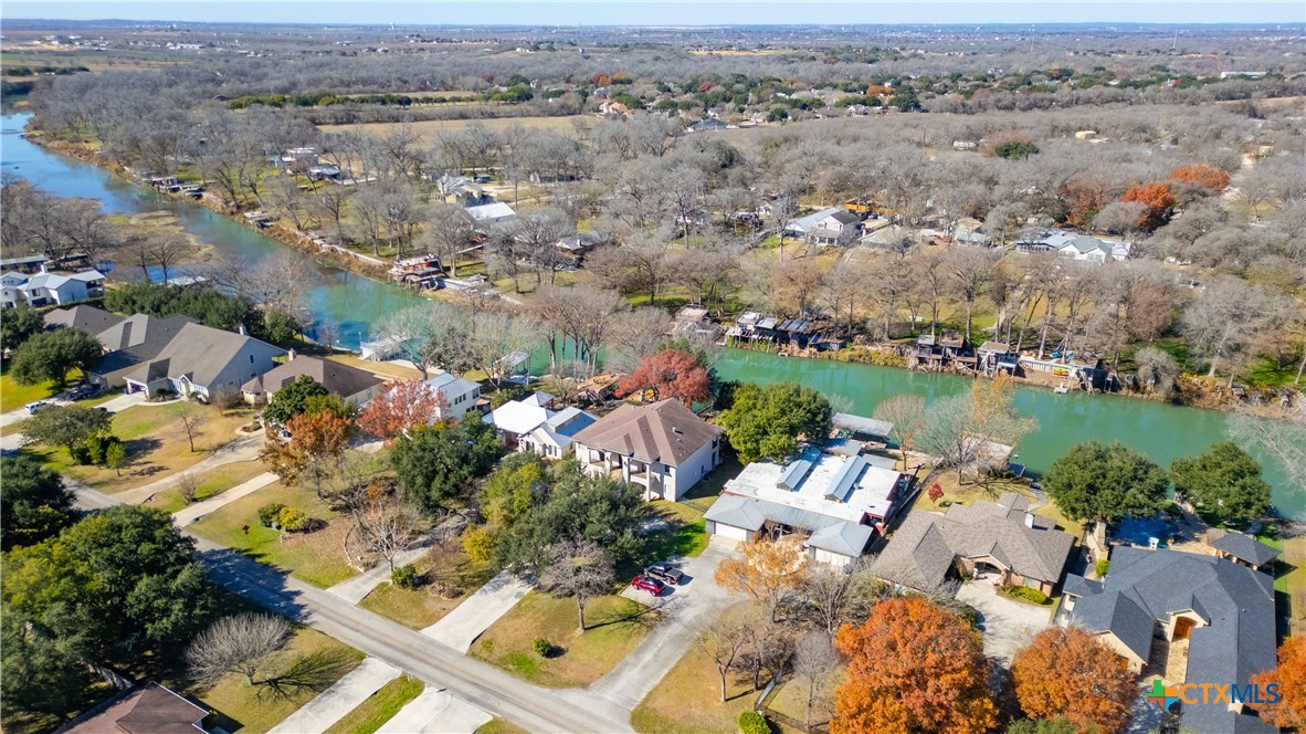 514 Woodlake Drive Property Photo 43