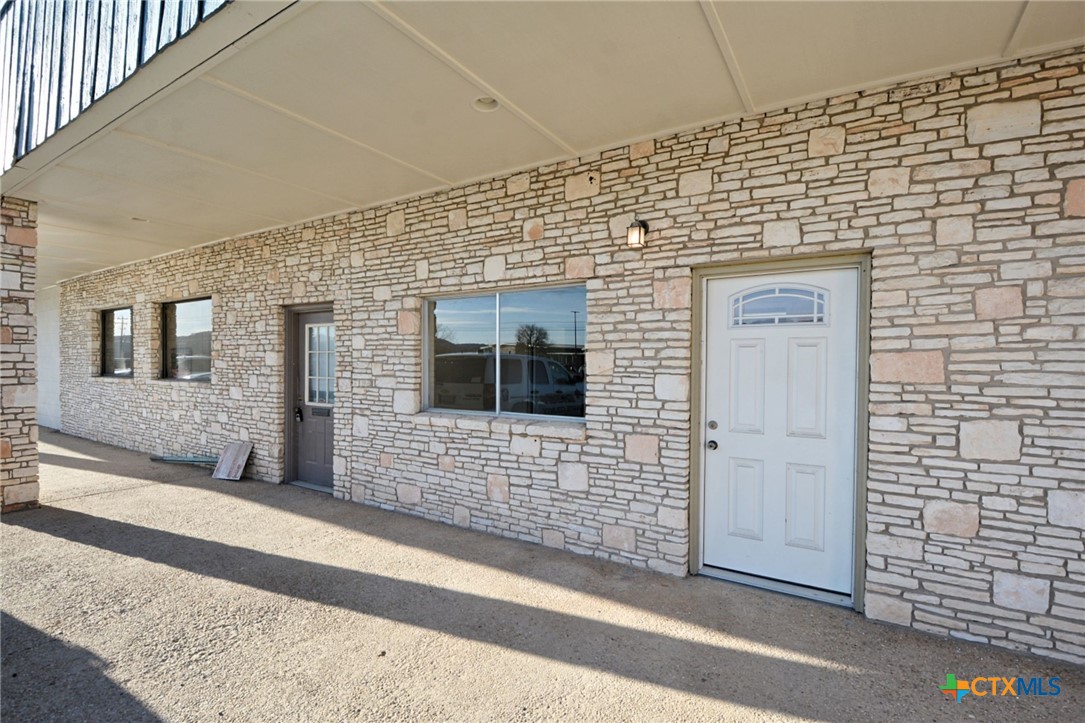 1175 Fm 2673 122 Property Photo 1