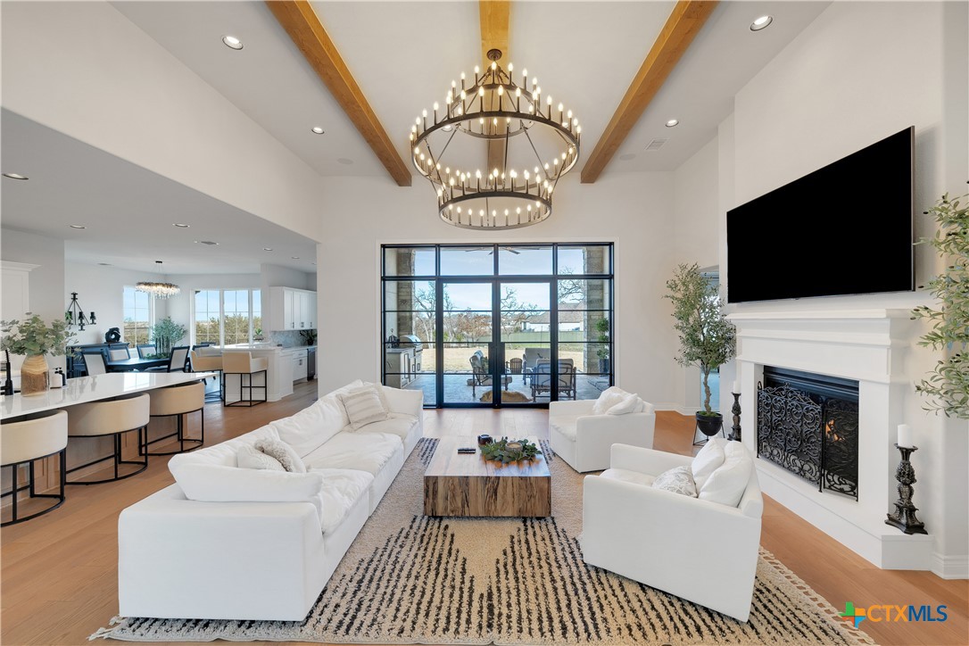 120 La Ventana Drive Property Photo