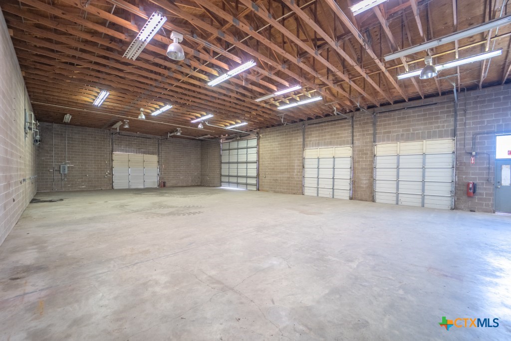 13002-13006 N Navarro Street Property Photo 43