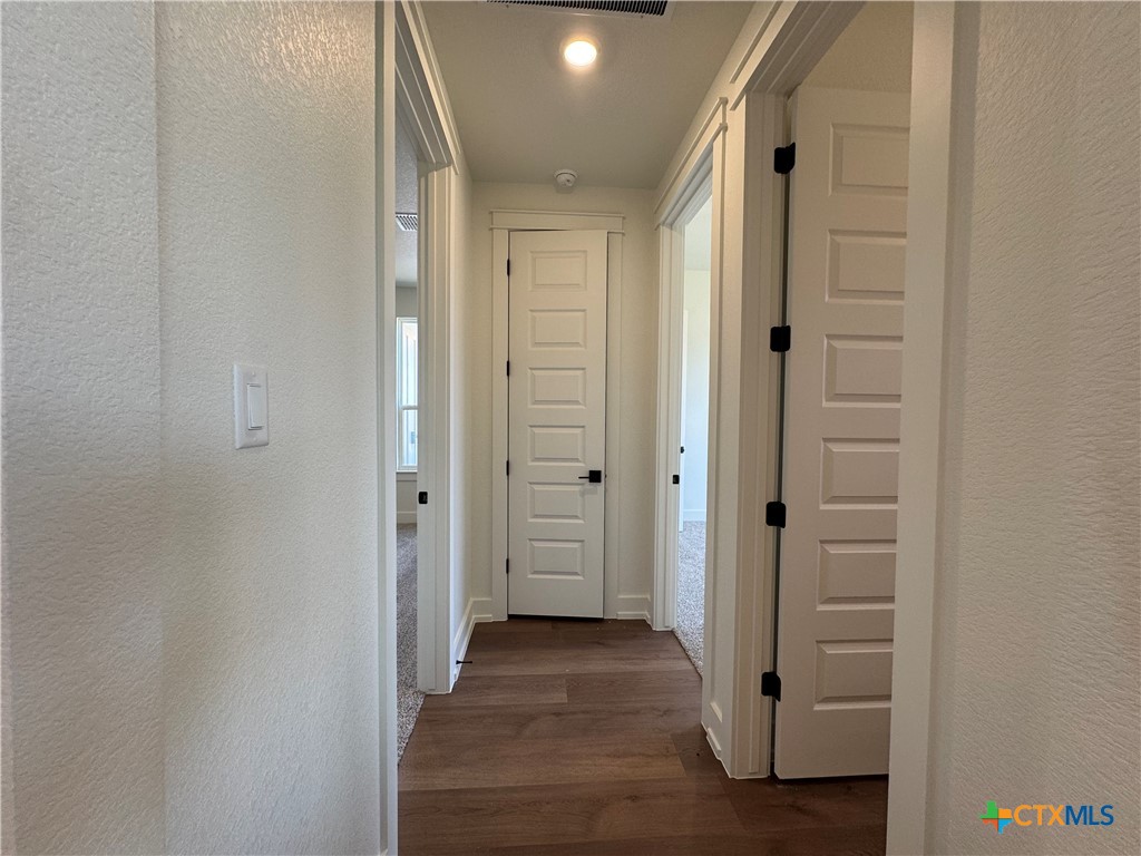 6806 Lacey Oaks Road Property Photo 14