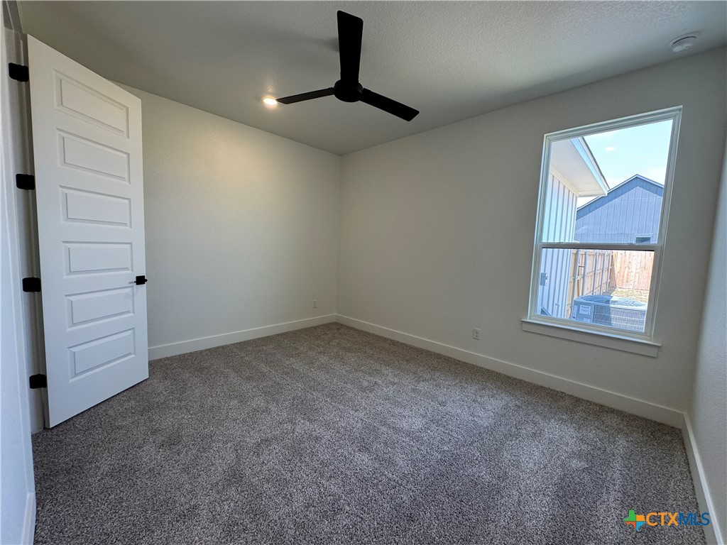 6806 Lacey Oaks Road Property Photo 17