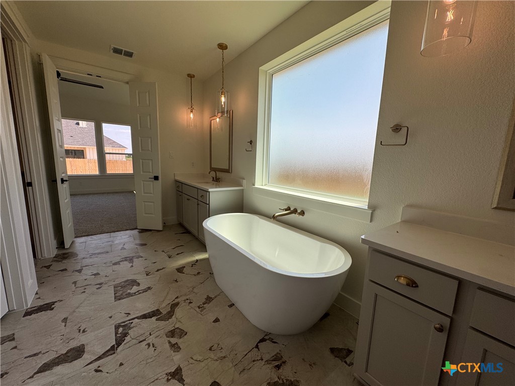 6806 Lacey Oaks Road Property Photo 24