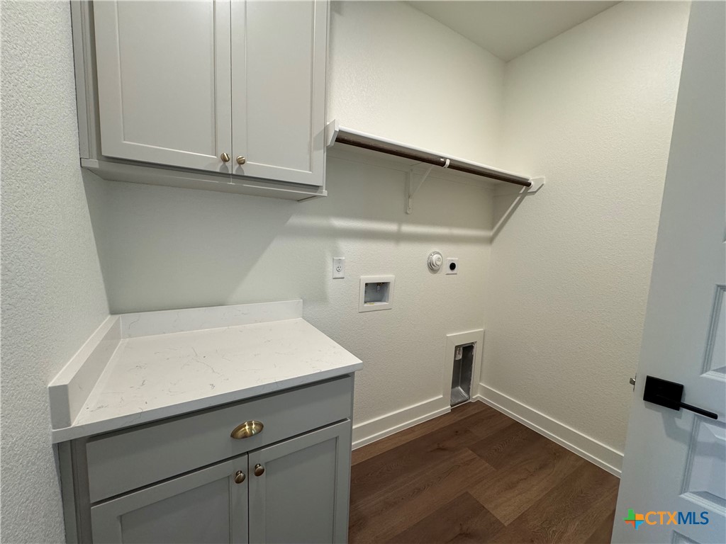 6806 Lacey Oaks Road Property Photo 27