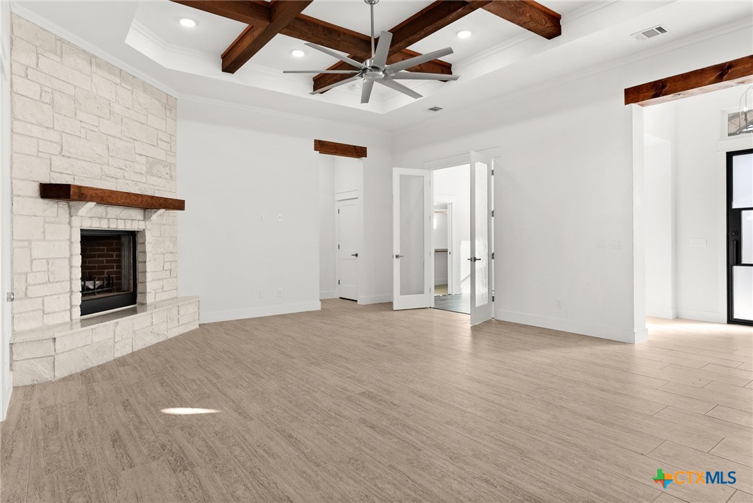 8439 Spring Creek Loop Property Photo 5