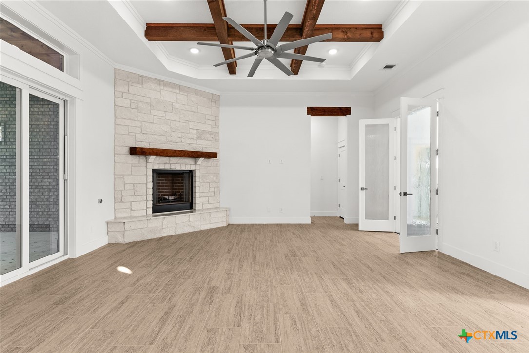 8439 Spring Creek Loop Property Photo 6