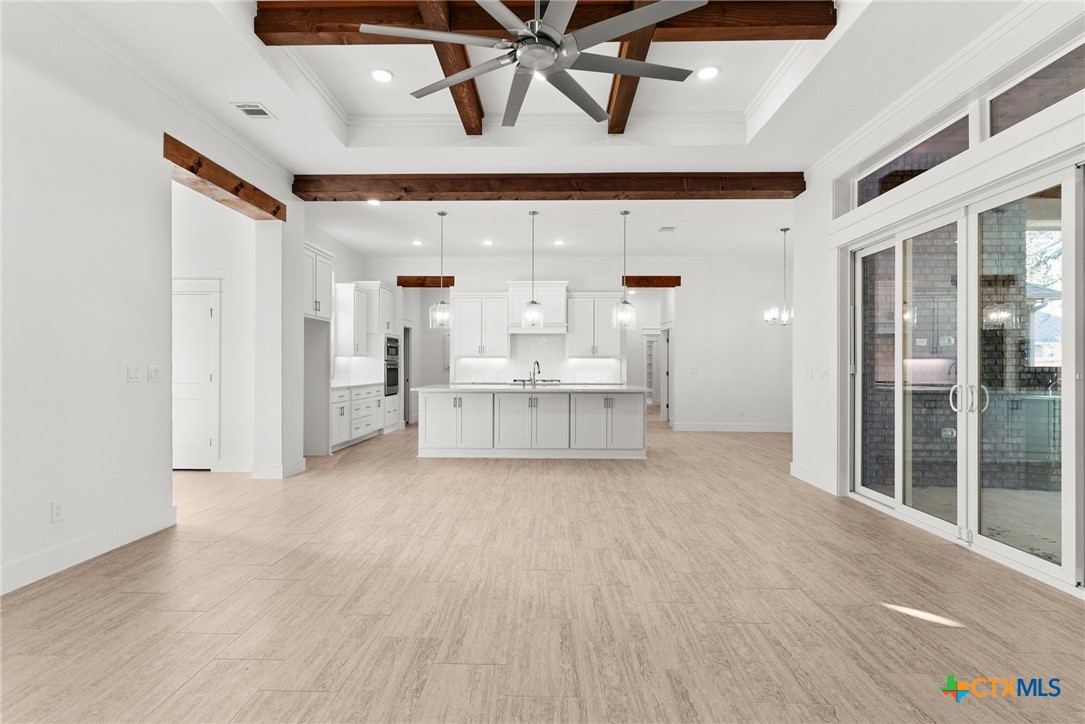 8439 Spring Creek Loop Property Photo 8