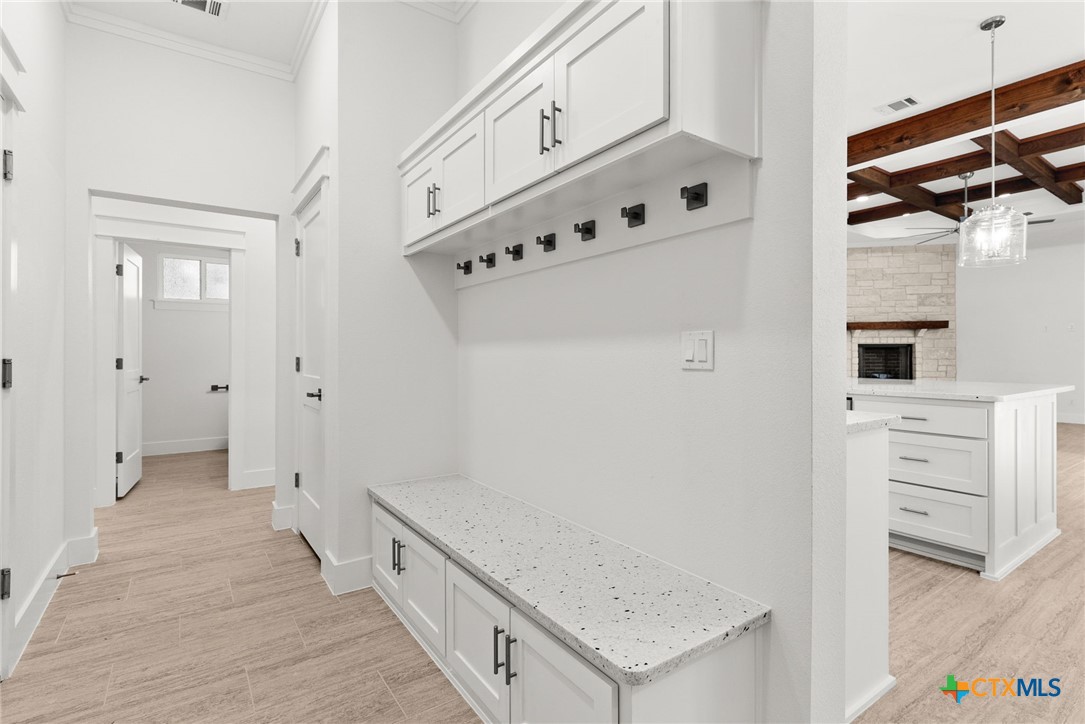 8439 Spring Creek Loop Property Photo 17