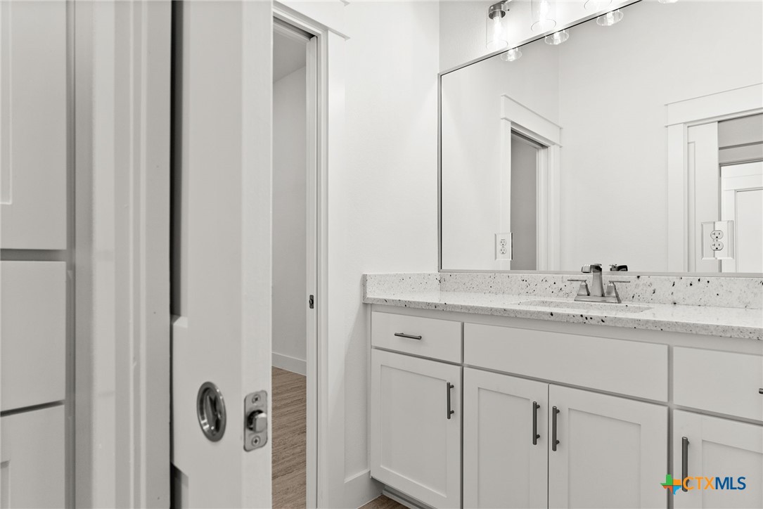 8439 Spring Creek Loop Property Photo 22