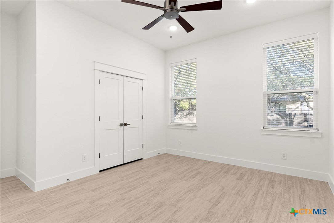 8439 Spring Creek Loop Property Photo 23