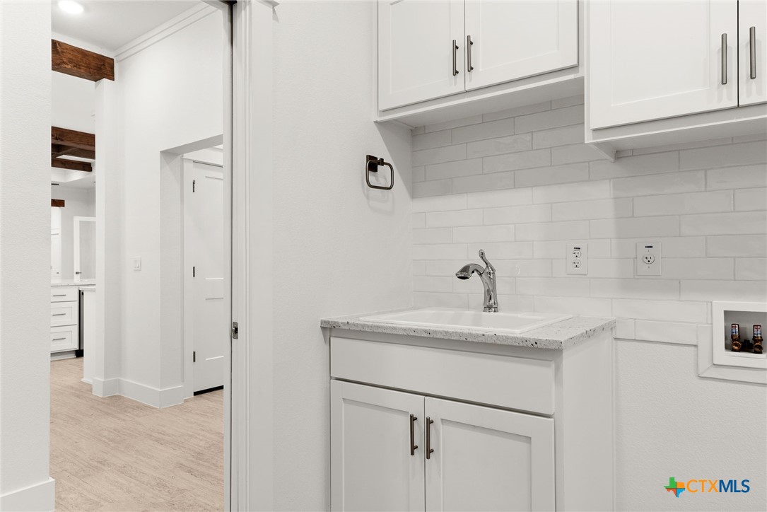 8439 Spring Creek Loop Property Photo 31
