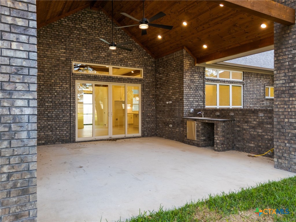8439 Spring Creek Loop Property Photo 41