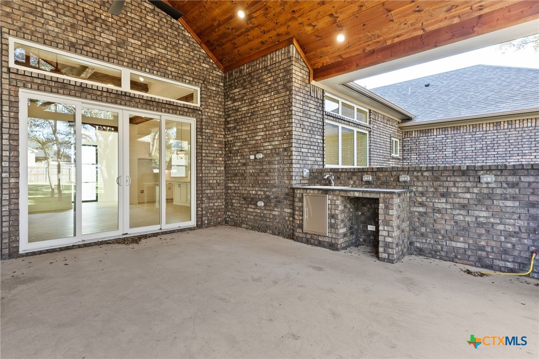 8439 Spring Creek Loop Property Photo 43