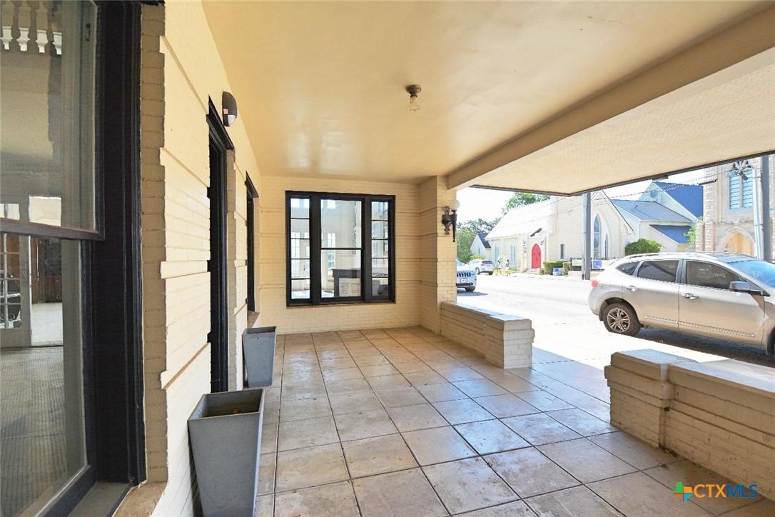 217 S River Street 300 Property Photo 17