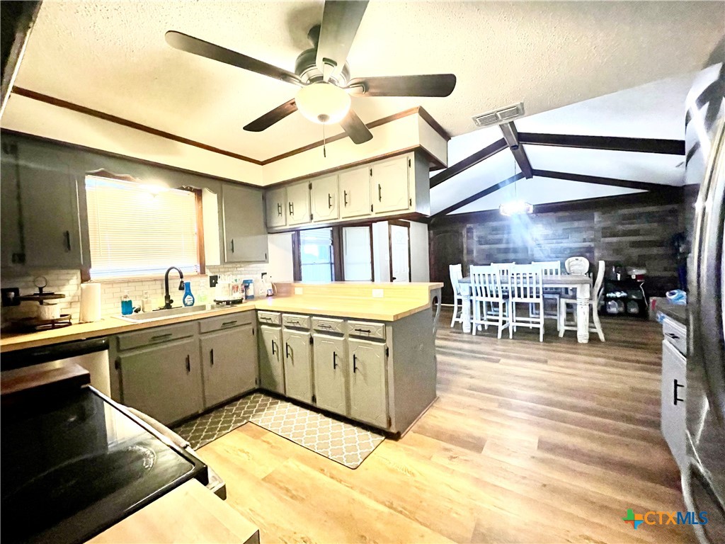 3330 State Highway 238 Property Photo 11