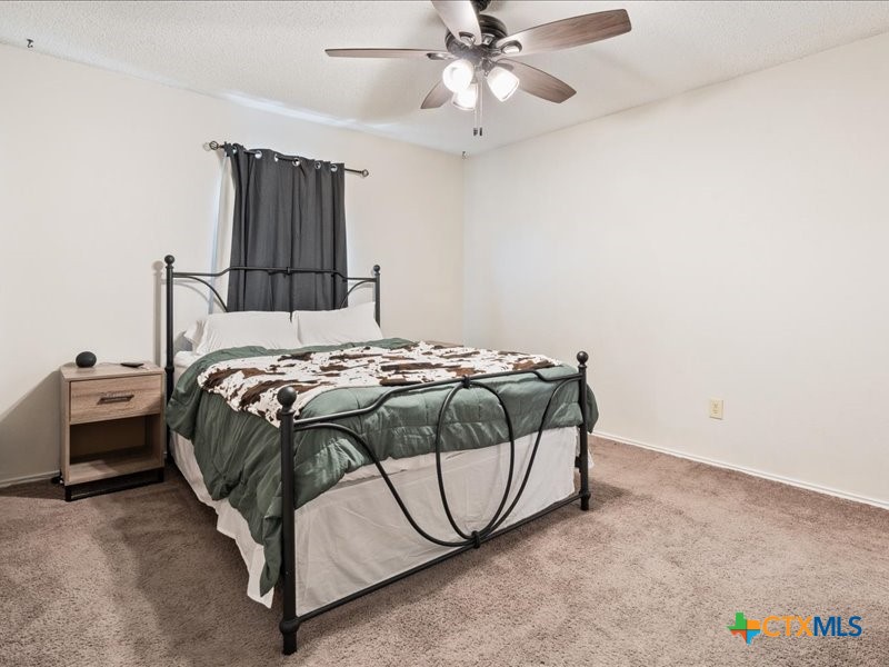 2305 Hemlock Drive Property Photo 4