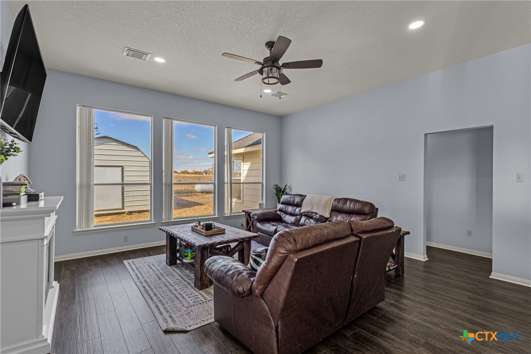 13551 E Highway 79 Property Photo 16