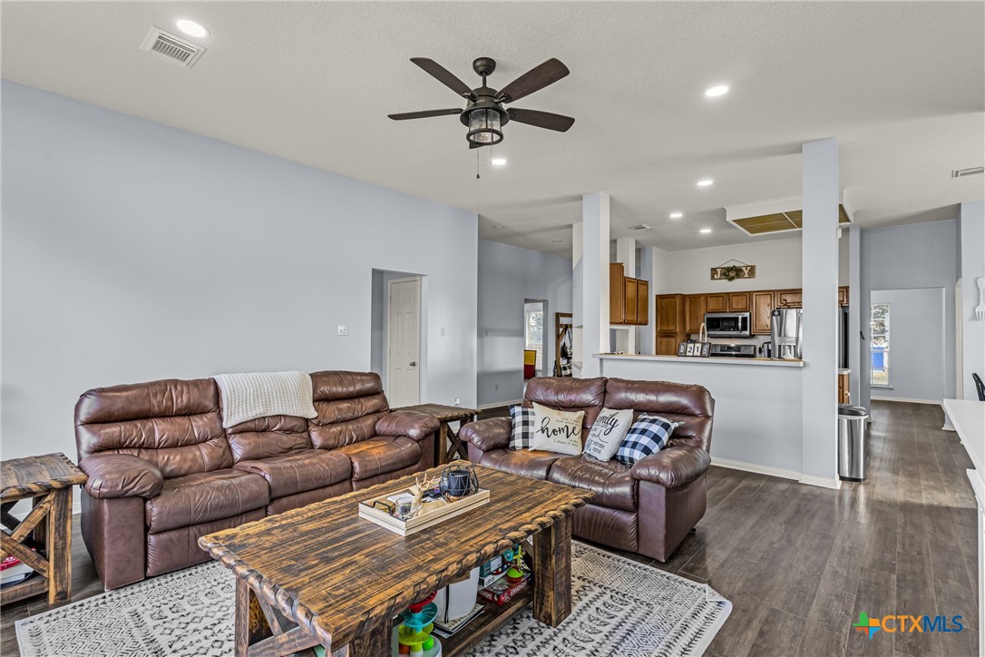 13551 E Highway 79 Property Photo 18