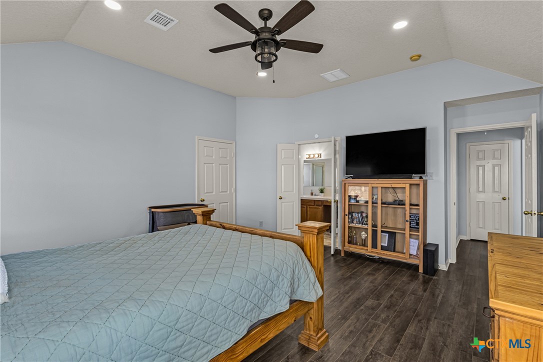 13551 E Highway 79 Property Photo 23