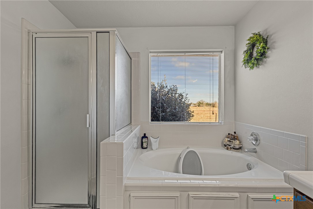 13551 E Highway 79 Property Photo 25