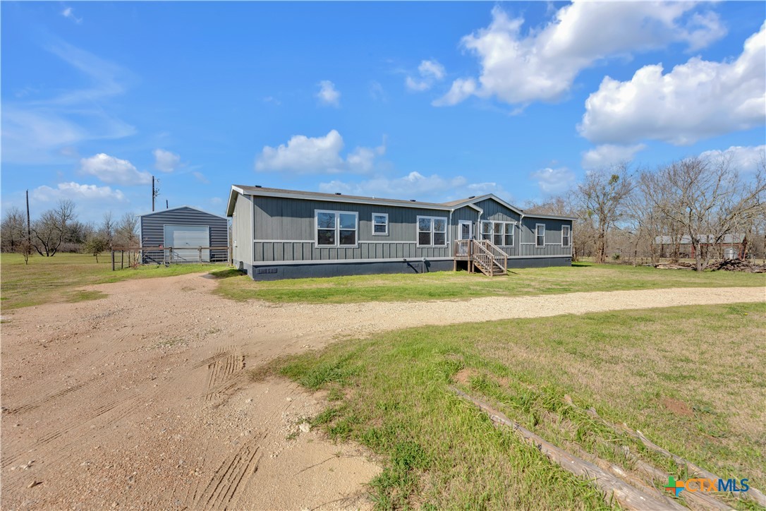 213 River Front Drive Property Photo 5