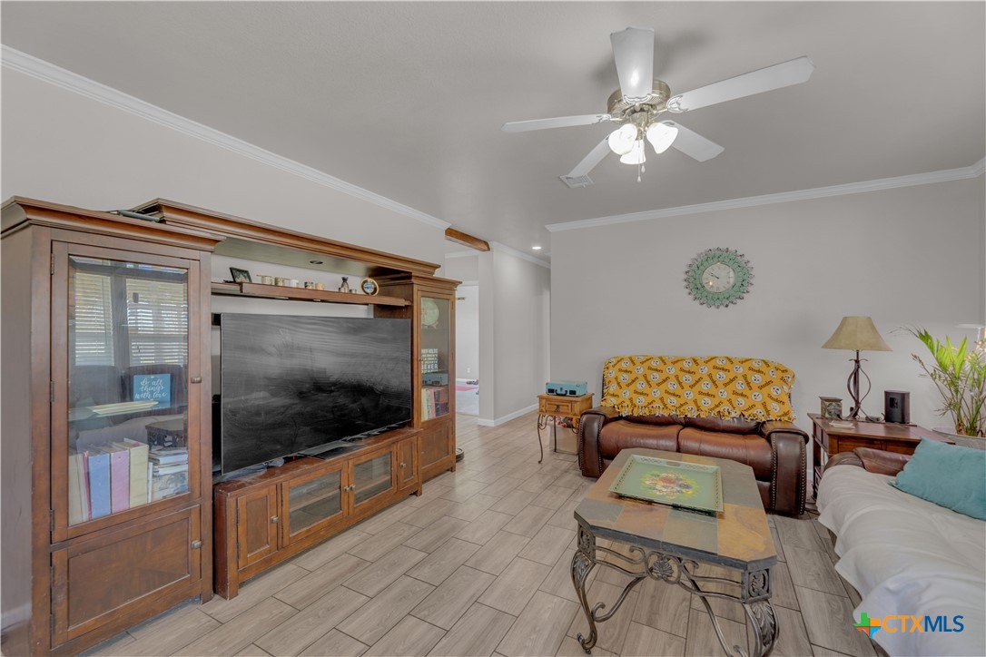 213 River Front Drive Property Photo 28