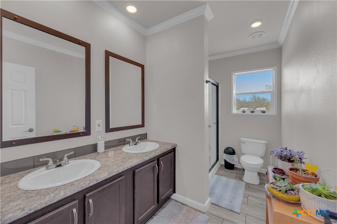 213 River Front Drive Property Photo 33