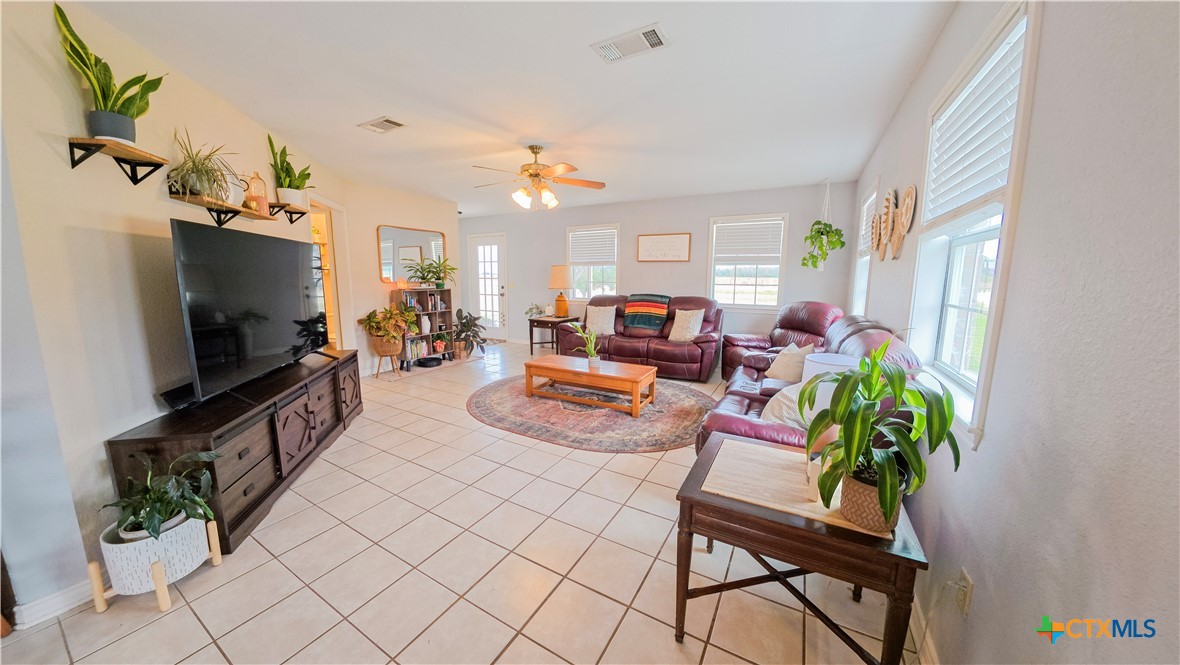 1615 Fm 1160 Road Property Photo 7