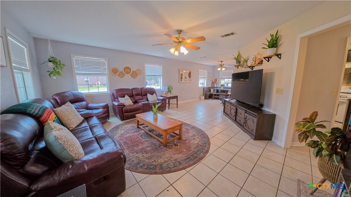 1615 Fm 1160 Road Property Photo 8