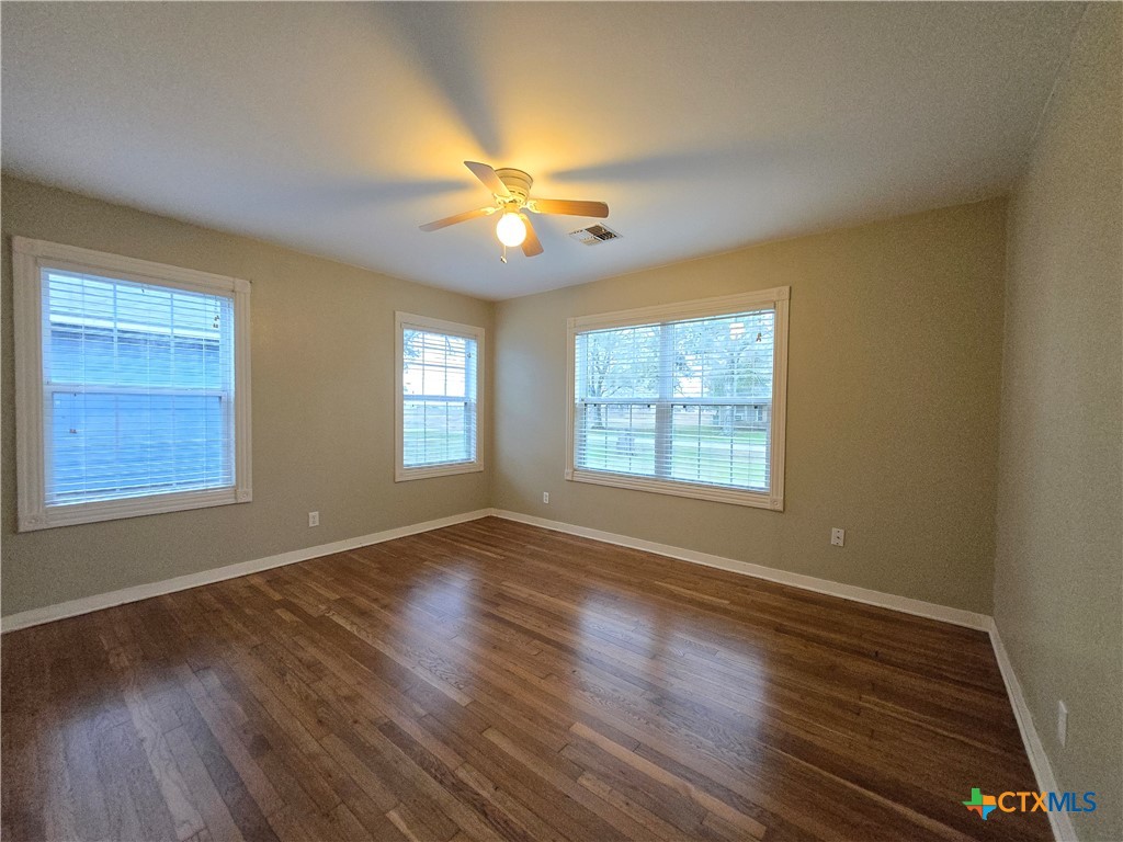 704 Farley Street Property Photo 19