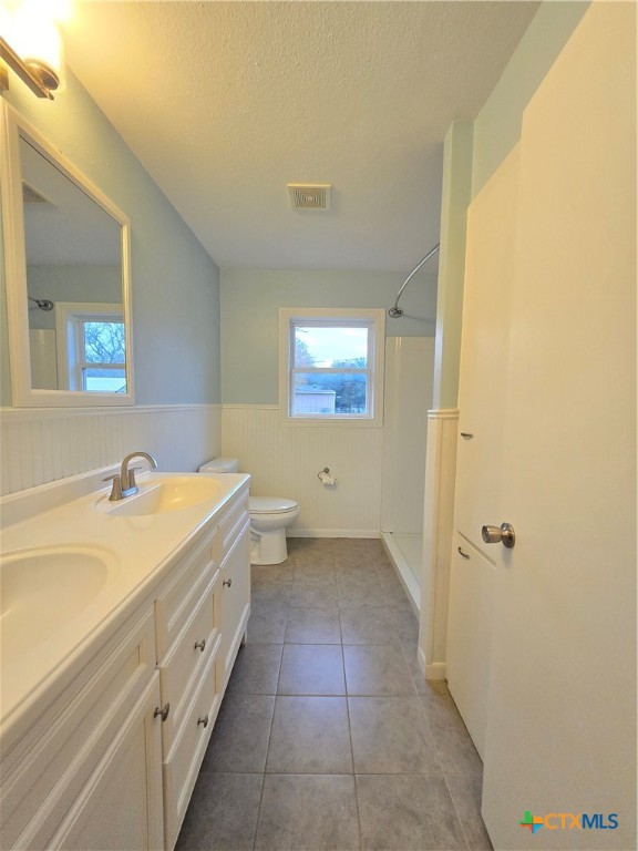 704 Farley Street Property Photo 24