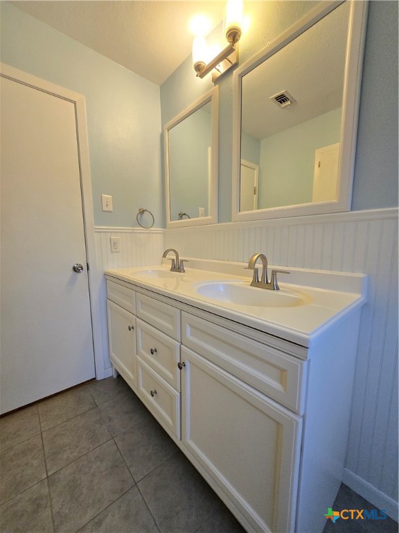704 Farley Street Property Photo 26