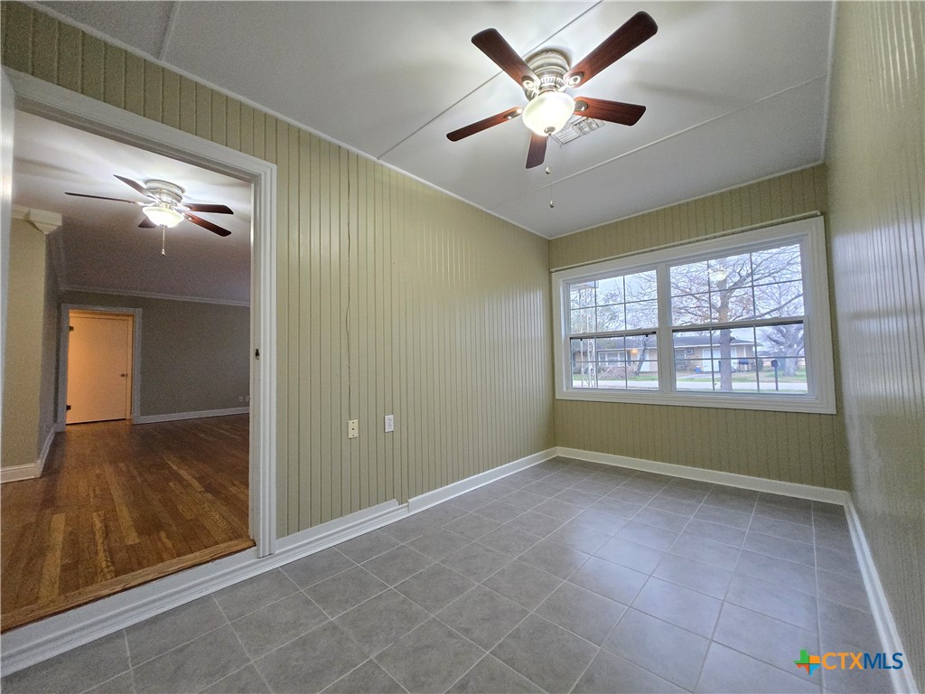 704 Farley Street Property Photo 31